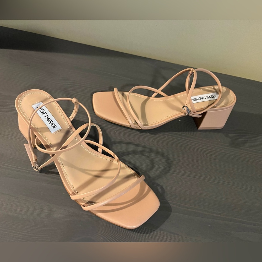 Steve Madden Nude Strappy Block Heel Sandals - Picture 3 of 7
